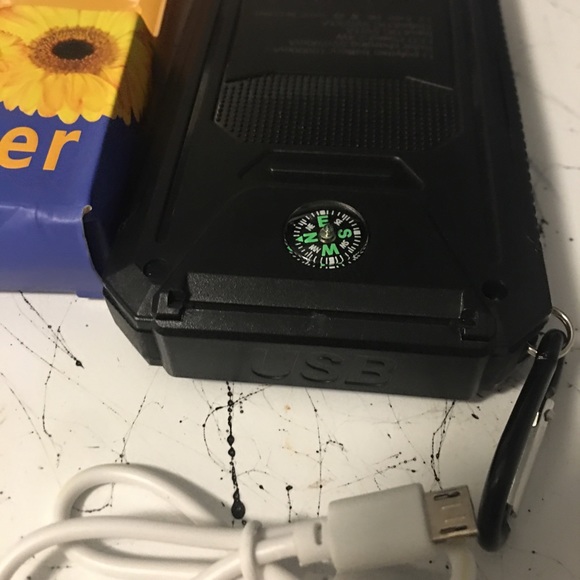 POWERFUL USB Portable Charger,Solar PowerBank,Cell Phone,Laptop, FLASHlight - Picture 3 of 8